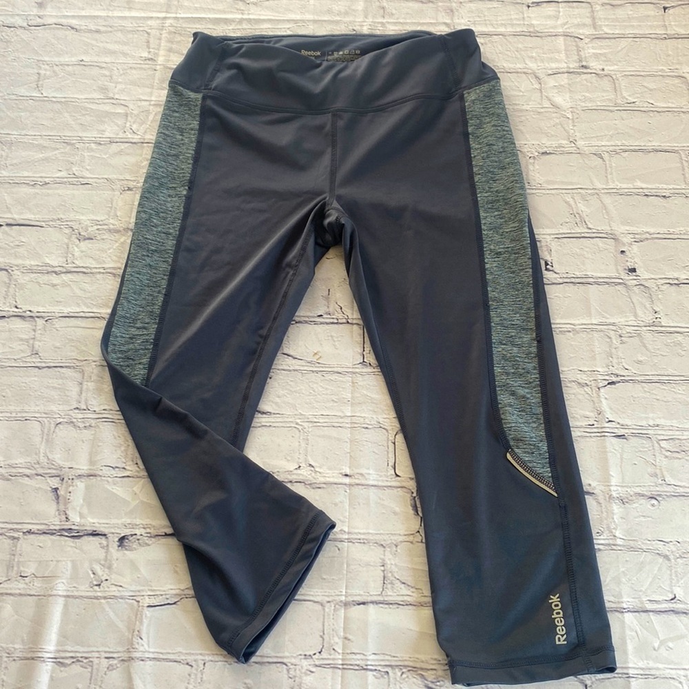 Reebok gray medium capri leggings